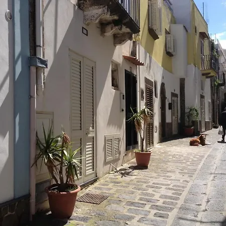 Einzimmerwohnung In Der Altstadt Von Apartmán Lipari (Isola Lipari)